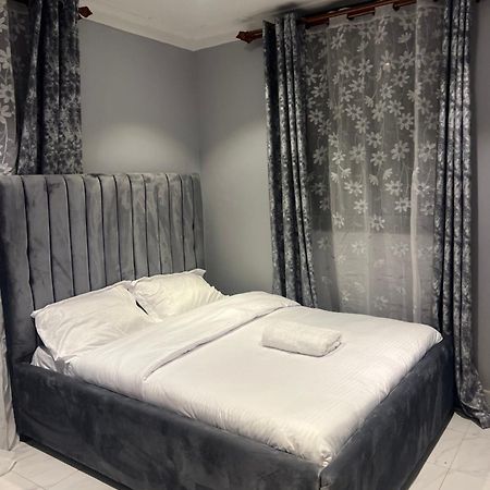 La Vue Suites Kampala Zewnętrze zdjęcie